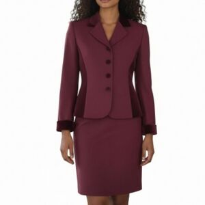 Kasper ASL Skirt Suit Size 6P Velour Buttons Collar Cuffs Sides Lined Burgundy